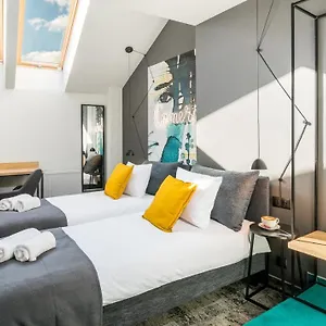 https://camera-apartments.krakowhotelspoland.com