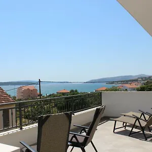 https://apartment-luce-trogir.splithotels.org